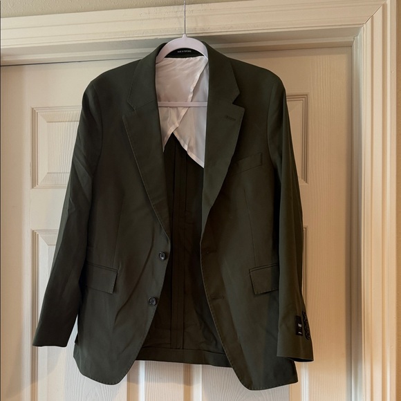 Todd Snyder Olive Suit Jacket Sz 38S.NWOT. Box31